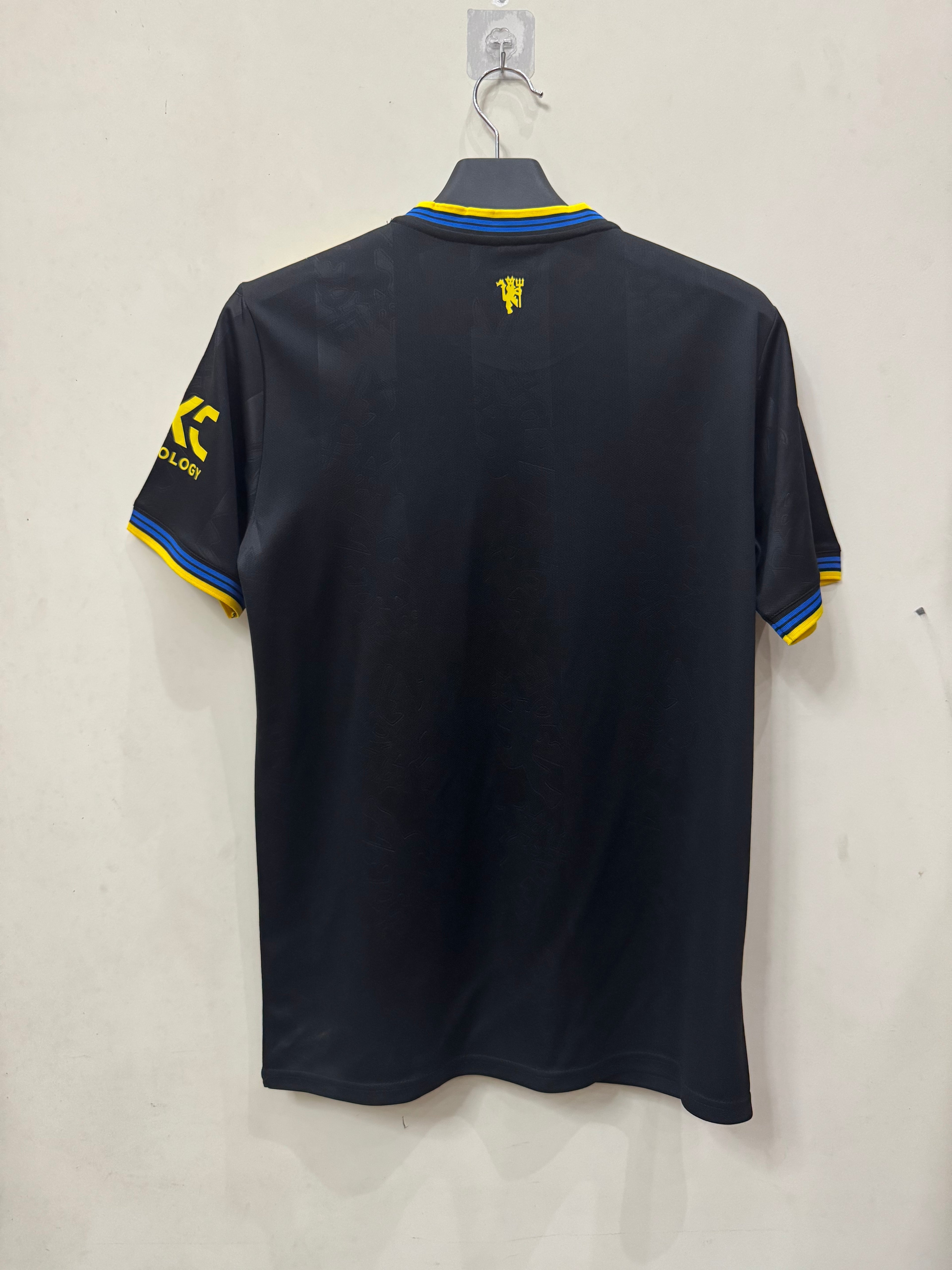 Manchester United 2024/25 Away Jersey – Adidas Fan Edition